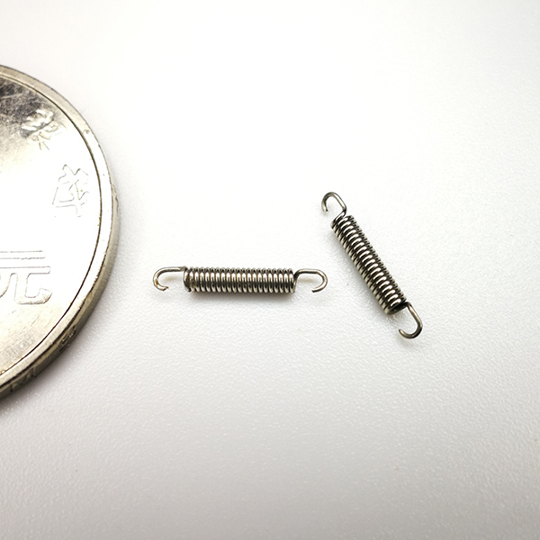 微動(dòng)開關(guān)拉簧3.3